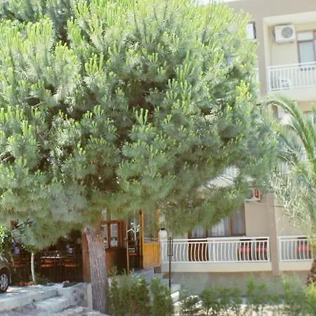 Albergo Cesme לינה וארוחת בוקר