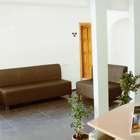 Alojamento de Acomodação e Pequeno-almoço Albergo Cesme 3*