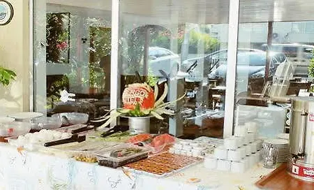 Bed & Breakfast Albergo Cesme 3*